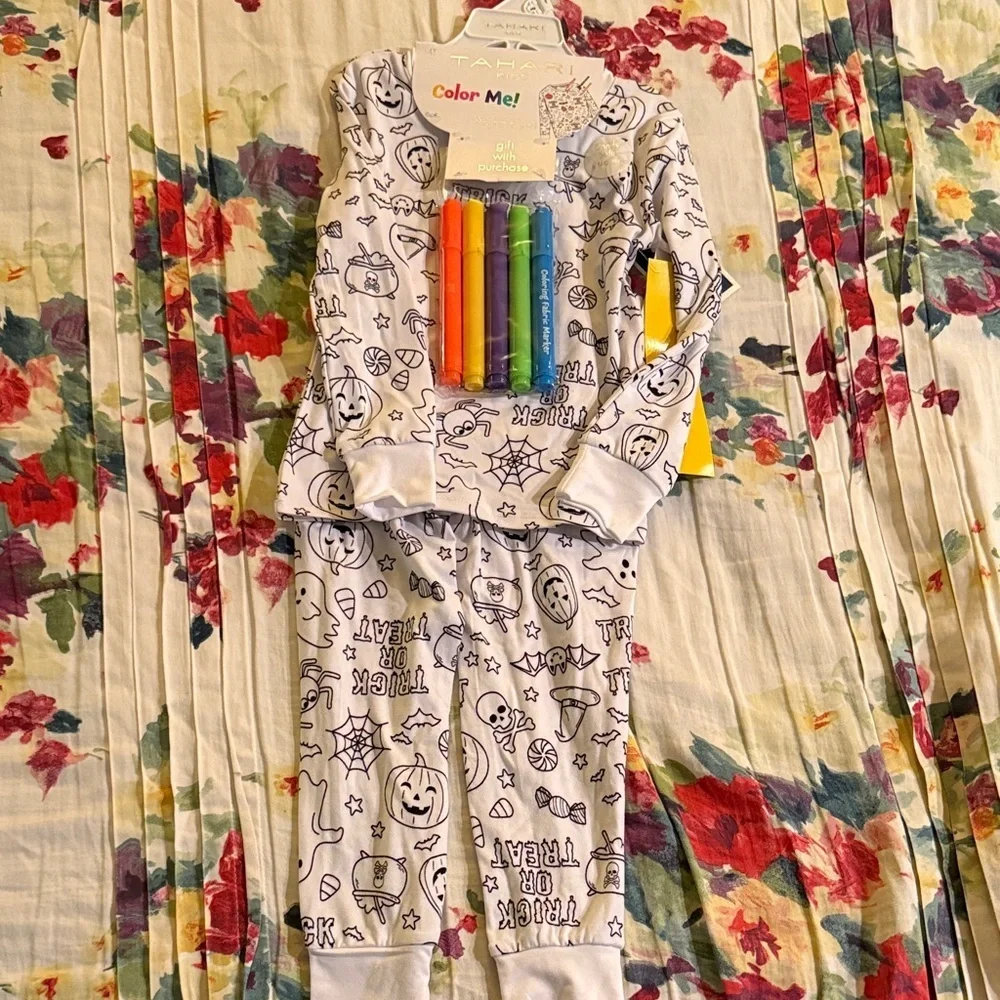 Color me! Kids Halloween PJ set!